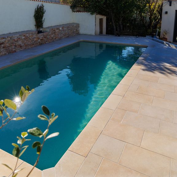 Terrasse piscine Montpellier